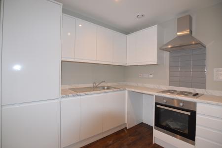 1 bedroom Flat to let in Central Walk, Wokingham, RG40