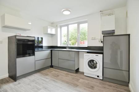 2 bedroom End of terrace house to let in Hill Road, Arborfield, RG2