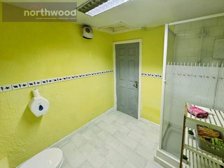 2 bedroom Mixed Use for sale in Rake Lane, Wallasey, Wirral, CH45