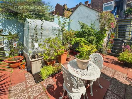 2 bedroom Mixed Use for sale in Rake Lane, Wallasey, Wirral, CH45