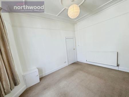 2 bedroom Flat for sale in Wallacre Road, Wallasey, Wirral, CH44
