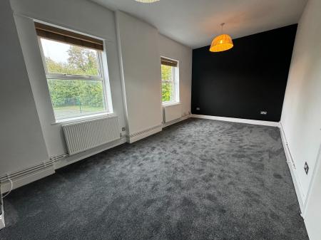 2 bedroom Apartment to let in Shrewsbury Road, Oxton, Wirral, CH43