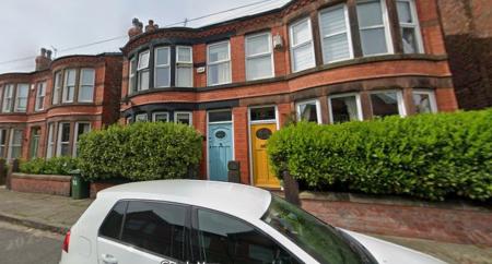 3 bedroom Semi-detached house to let in Normanston Road, Wirral, CH43