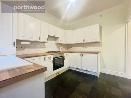 3 bedroom Semi-detached house to let in Normanston Road, Wirral, CH43