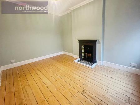 3 bedroom Semi-detached house to let in Normanston Road, Wirral, CH43