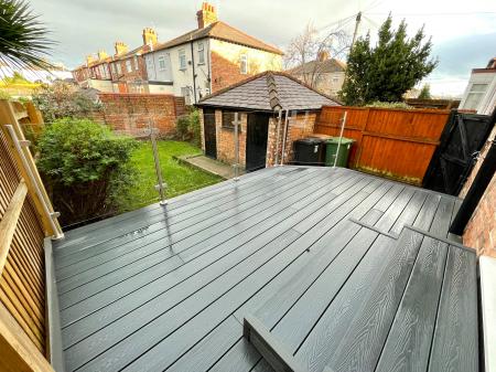 3 bedroom Semi-detached house to let in Bidston Avenue, Claughton, Wirral, CH41