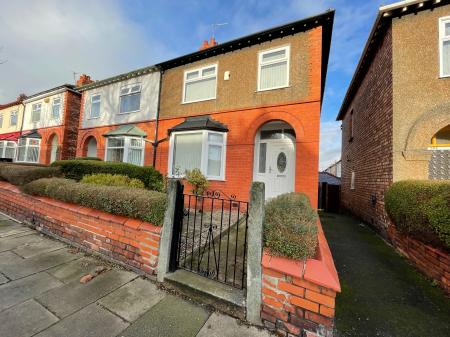 3 bedroom Semi-detached house to let in Bidston Avenue, Claughton, Wirral, CH41