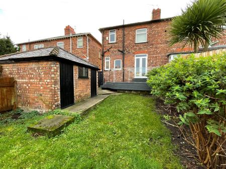 3 bedroom Semi-detached house to let in Bidston Avenue, Claughton, Wirral, CH41