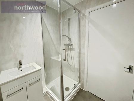 1 bedroom Flat to let in The Dell, Rock Ferry, Wirral, CH42