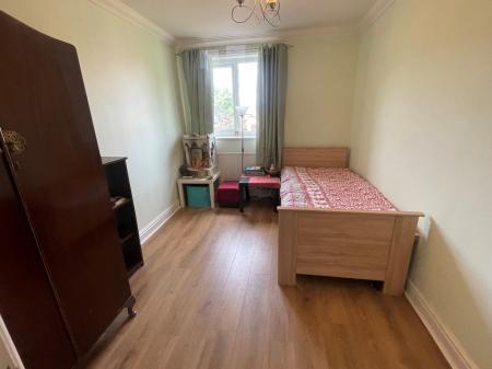 4 bedroom Detached house to let in Shrewsbury Road, Oxton, Wirral, CH43