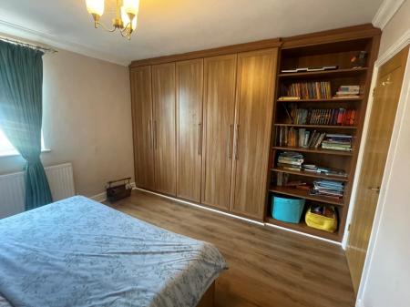 4 bedroom Detached house to let in Shrewsbury Road, Oxton, Wirral, CH43