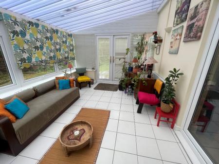 4 bedroom Detached house to let in Shrewsbury Road, Oxton, Wirral, CH43