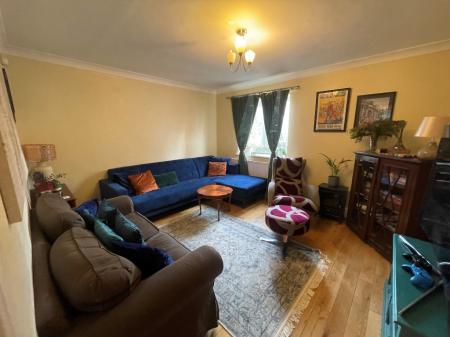 4 bedroom Detached house to let in Shrewsbury Road, Oxton, Wirral, CH43