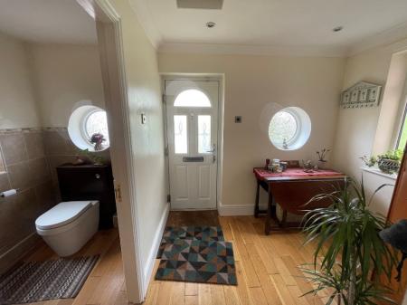 4 bedroom Detached house to let in Shrewsbury Road, Oxton, Wirral, CH43