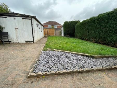 3 bedroom Semi-detached house to let in Parklands, Little Sutton, CH66