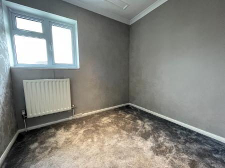 3 bedroom Semi-detached house to let in Parklands, Little Sutton, CH66