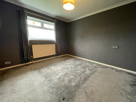 3 bedroom Semi-detached house to let in Parklands, Little Sutton, CH66