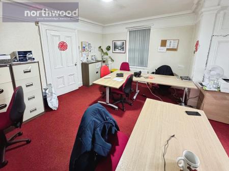 4 bedroom Detached house for sale in Parkfield Avenue, Birkenhead, CH41