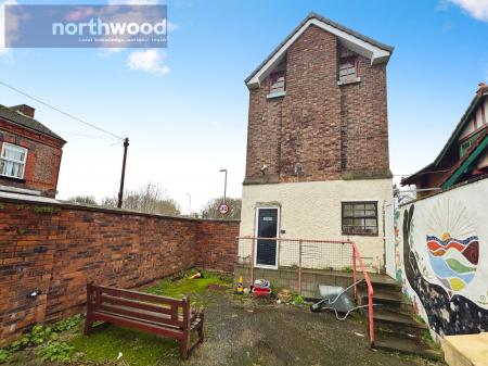 4 bedroom Detached house for sale in Parkfield Avenue, Birkenhead, CH41