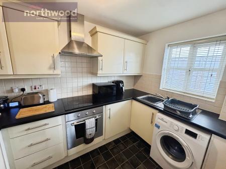 2 bedroom Flat for sale in Tapestry Gardens, Birkenhead, CH41