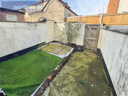 2 bedroom Flat for sale in Woodville Road, Birkenhead, Wirral, CH42