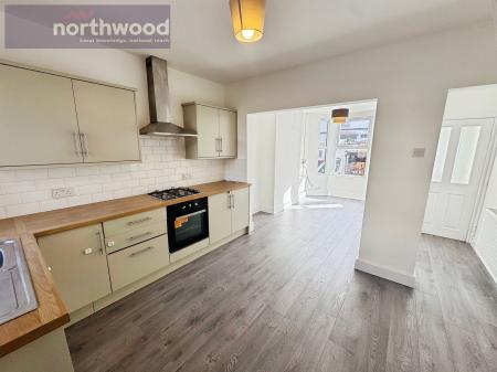 2 bedroom Flat for sale in Woodville Road, Birkenhead, Wirral, CH42