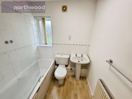 2 bedroom Flat for sale in 15 Coronation Ave, Wallasey, Wirral, CH45