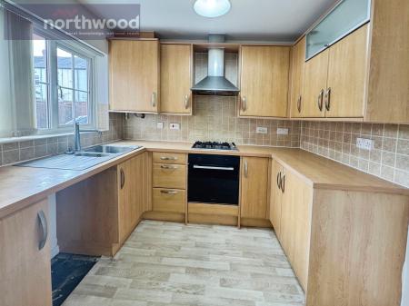 2 bedroom Flat for sale in 15 Coronation Ave, Wallasey, Wirral, CH45