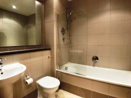 1 bedroom Flat to let in East Float Quay, Birkenhead, Wirral, CH41