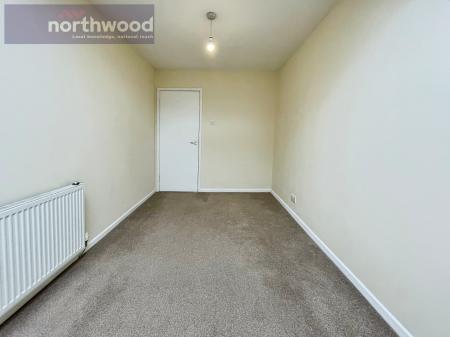2 bedroom Flat to let in 3 Caroline Place, Birkenhead, CH43