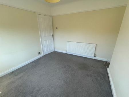 3 bedroom Semi-detached house to let in Rosefield Avenue, Bebington, Wirral, CH63