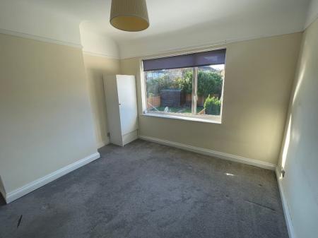 3 bedroom Semi-detached house to let in Rosefield Avenue, Bebington, Wirral, CH63