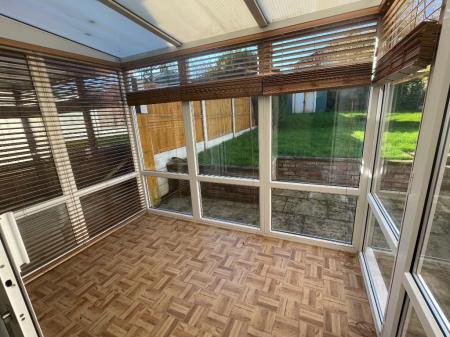 3 bedroom Semi-detached house to let in Rosefield Avenue, Bebington, Wirral, CH63