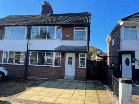 3 bedroom Semi-detached house to let in Rosefield Avenue, Bebington, Wirral, CH63