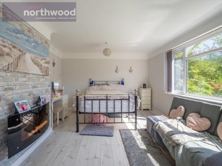 3 bedroom Semi-detached house for sale in Newton Park Road, West Kirby, Wirral, CH48