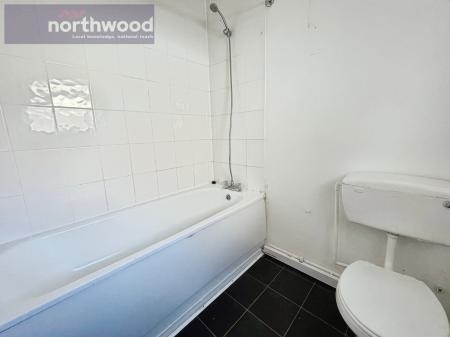 2 bedroom Terraced House to let in Prior Street, LIVERPOOL, Bootle, L20