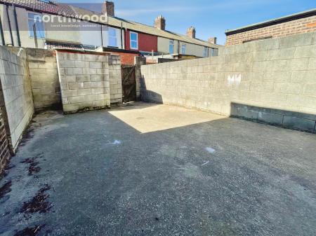 2 bedroom Terraced House to let in Prior Street, LIVERPOOL, Bootle, L20