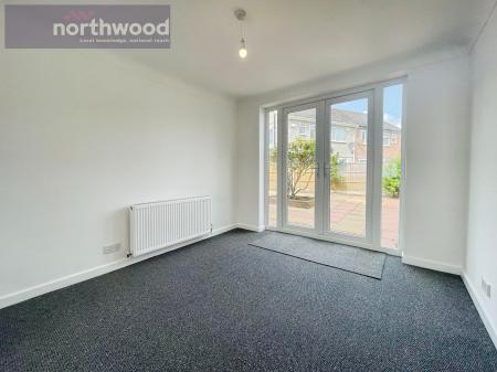 3 bedroom Semi-detached house to let in Pool Lane, Upton, Wirral, CH49