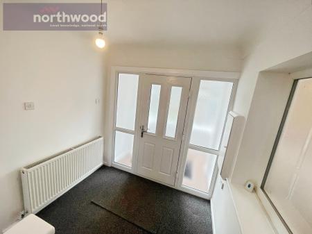 3 bedroom Semi-detached house to let in Pool Lane, Upton, Wirral, CH49