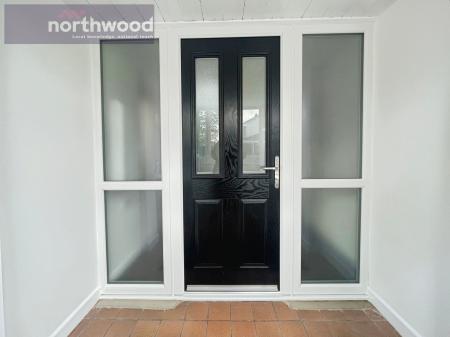 3 bedroom Semi-detached house to let in Pool Lane, Upton, Wirral, CH49