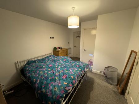 1 bedroom Flat to let in Hamilton Square, Birkenhead, Wirral, CH41