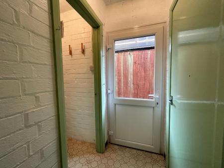 3 bedroom Semi-detached house to let in Kings Drive, Thingwall, Wirral, CH61