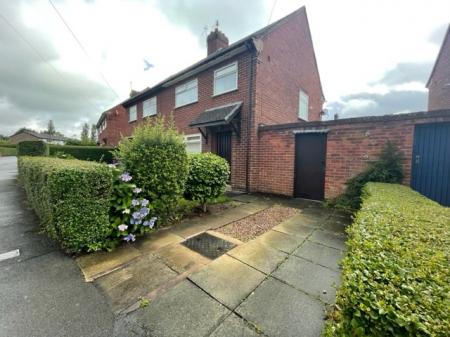 3 bedroom Semi-detached house to let in Kings Drive, Thingwall, Wirral, CH61
