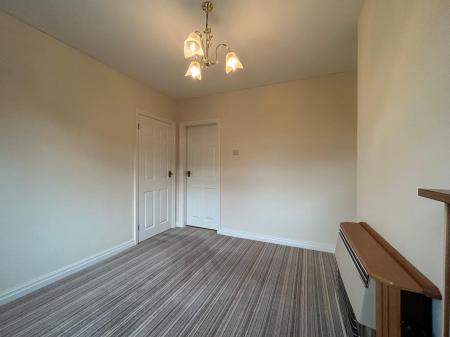 3 bedroom Semi-detached house to let in Kings Drive, Thingwall, Wirral, CH61