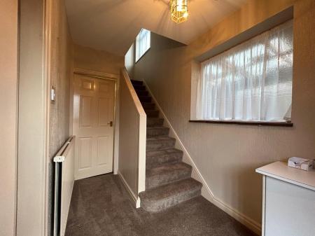 3 bedroom Semi-detached house to let in Kings Drive, Thingwall, Wirral, CH61