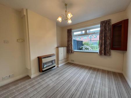 3 bedroom Semi-detached house to let in Kings Drive, Thingwall, Wirral, CH61
