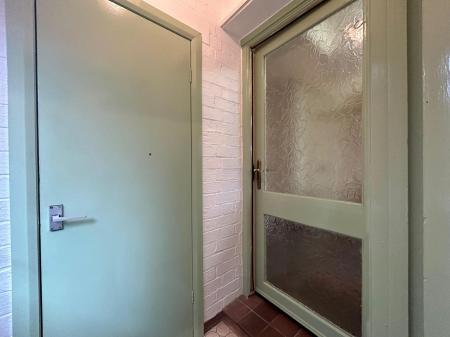 3 bedroom Semi-detached house to let in Kings Drive, Thingwall, Wirral, CH61