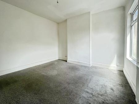 2 bedroom Flat to let in Hoylake Road, Moreton, Wirral, CH46