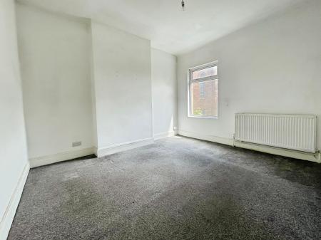 2 bedroom Flat to let in Hoylake Road, Moreton, Wirral, CH46