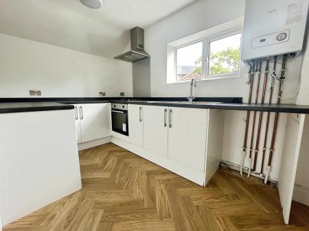 2 bedroom Flat to let in Hoylake Road, Moreton, Wirral, CH46